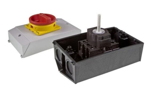 P1-25/I2/SVB trzybiegunowy wyłącznik główny w obudowie