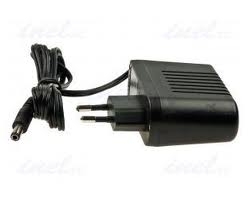 zasilacz impulsowy wtyczkowy 12V / 1,4A