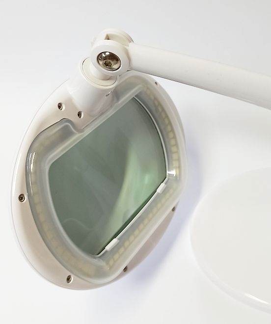 Lampa biurkowa LED z lupą