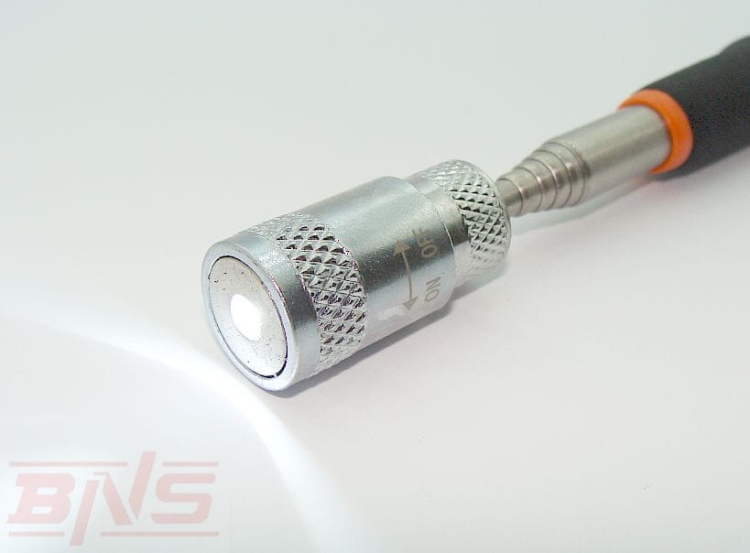 11-611 teleskopowy chwytak magnetyczny