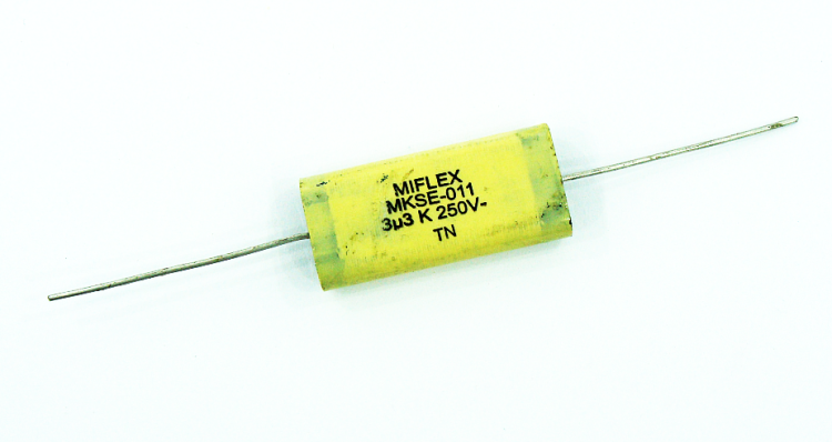 3,3uF 250V kondensator poliestrowy
