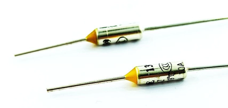 bezpiecznik termiczny 70C