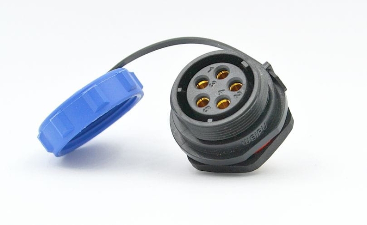 SP2112/S5 gniazdo na obudowę 5 pin