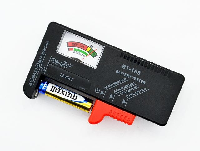 BT-268 tester baterii - analogowy