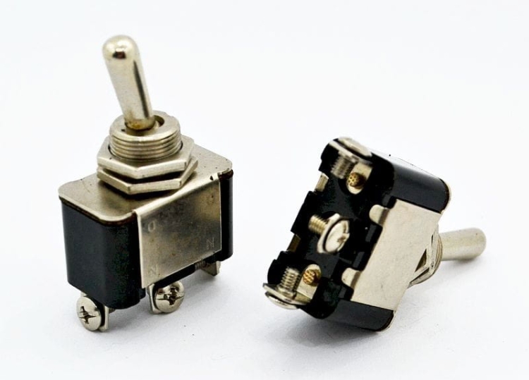 KN3(A)-102 przełącznik dźwigniowy