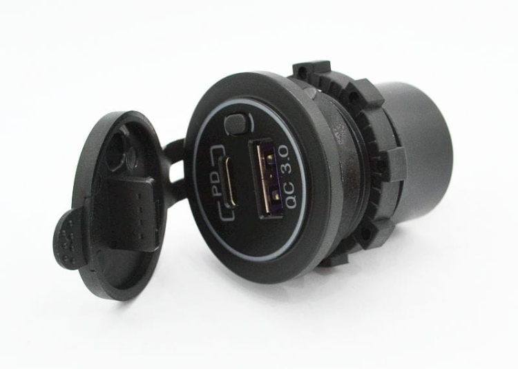 Ładowarka samochodowa USB