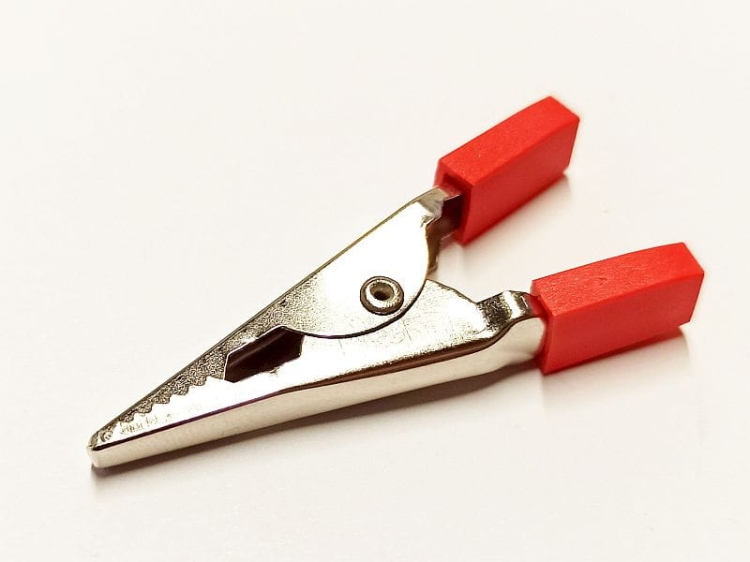 Krokodylek w izolacji Typ-04; czerwony