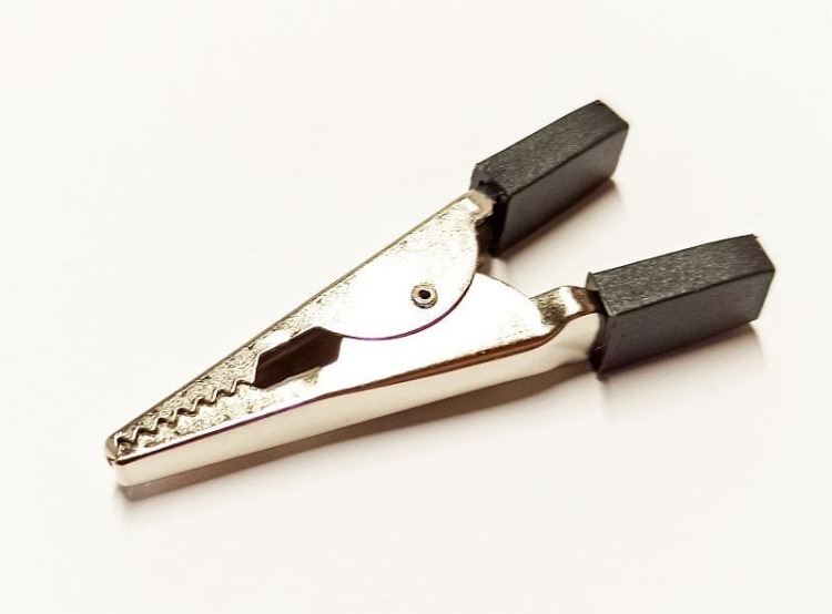 Krokodylek w izolacji Typ-04; czarny