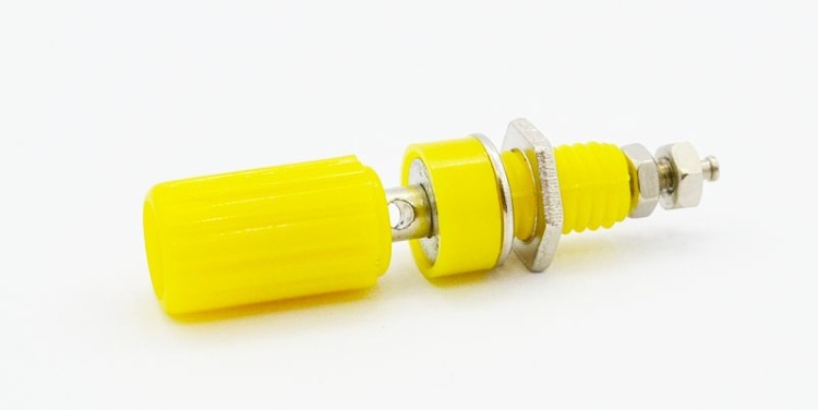 Gniazdo bananowe na panel długie II żółty