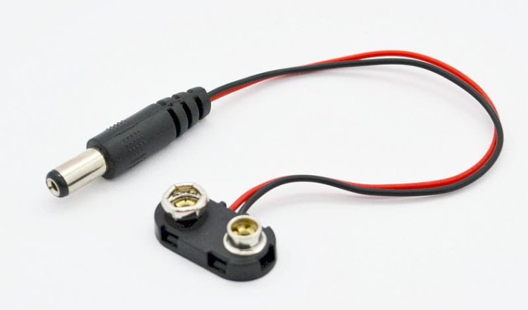 Adapter zasilający wtyk DC 2,1/5,5 / wtyk baterii 6F22