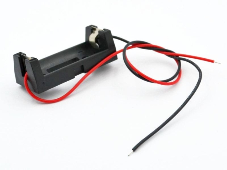 CR123A pojemnik baterii.jpg