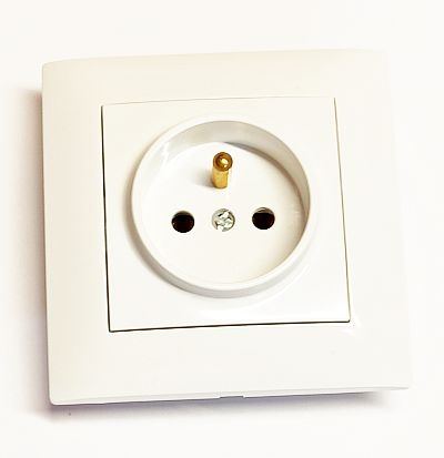 Gniazdo elektryczne podtynkowe pojedyncze z uziemieniem.jpg
