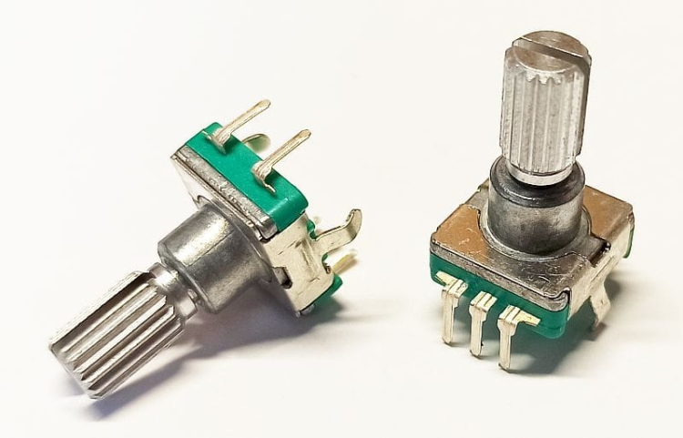 EC-12 przełącznik obrotowy enkoder 30 impulsowy + switch, pionowy