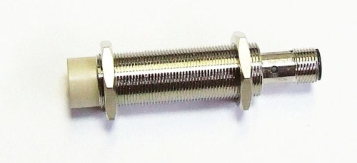 LR18XBN12DPRY-E2 czujnik indukcyjny