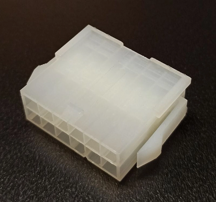 MFH12M wtyk na kabel