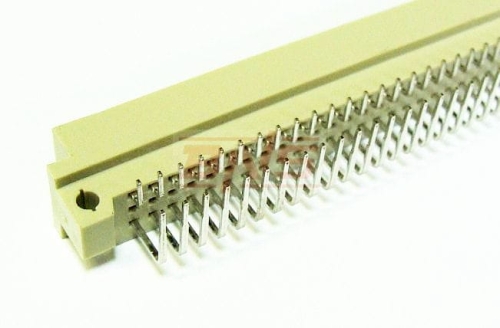 Wtyk DIN 64 a+c kątowe wyprowadzenia.jpg