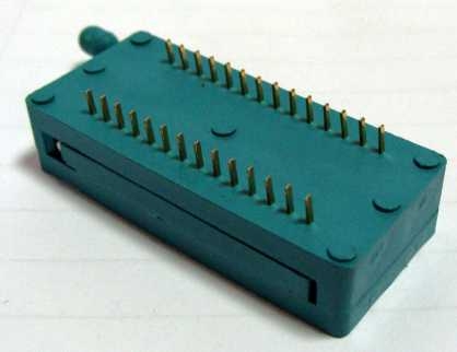 ZIF 28-06 0,6" podstawka zamykana