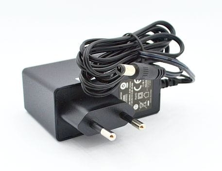 POSC05300A wtyczkowy zasilacz impulsowy 5V / 3A