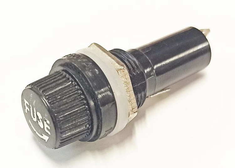 gniazdo bezpiecznika 30mm.jpg